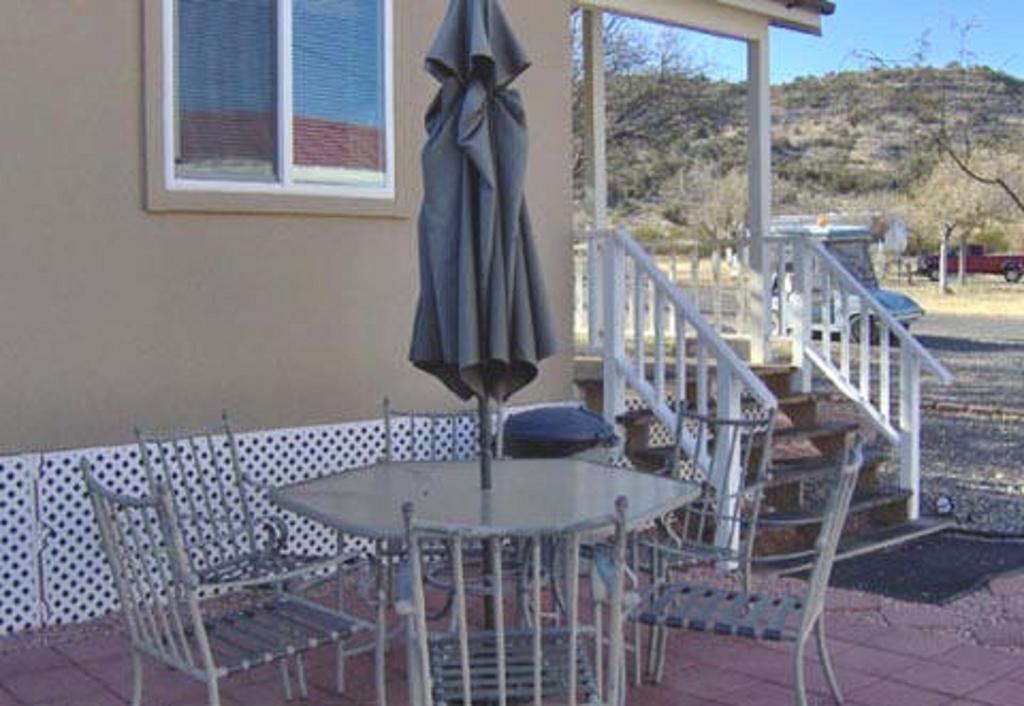 Verde Valley Studio Park Model Cabin 15 Котънууд Екстериор снимка